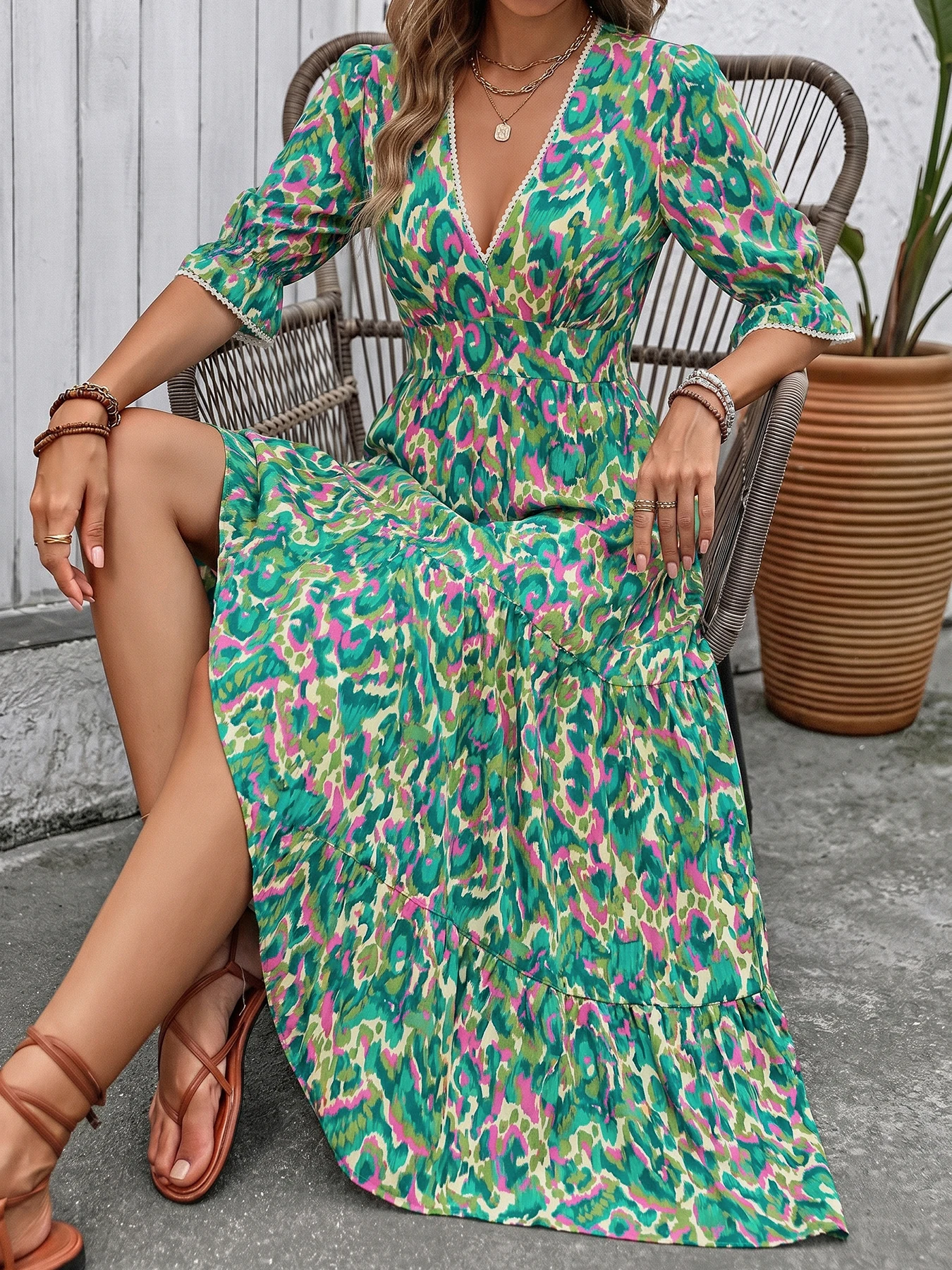 2026 new Bohemian vacation style cake dress, printed V-neck five-quarter sleeve dress