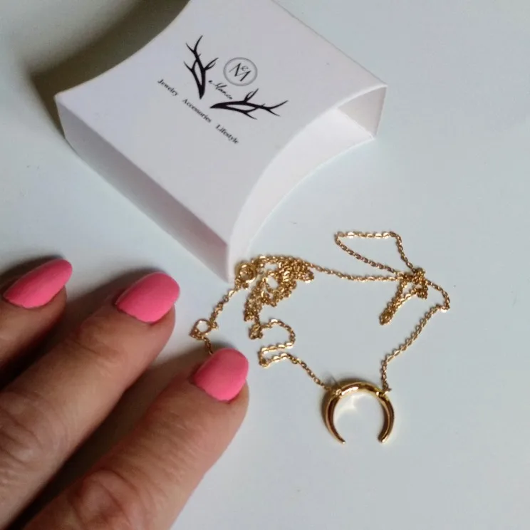 Hiraeva 15mm Crescent Moon Pendant Necklace for Women Stainless Steel Dainty Minimalist Horn Choker Adjustable Jewelry