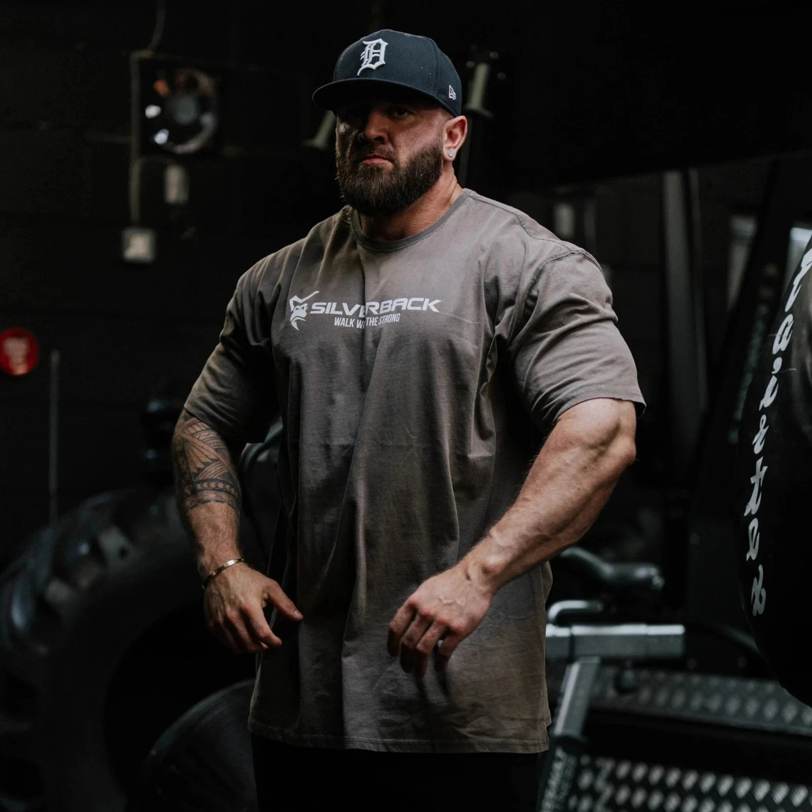 Oversized Muscle Sports Fitness Training Gym Leisure T-Shirt Men's and Women's Luxury Brand Top
