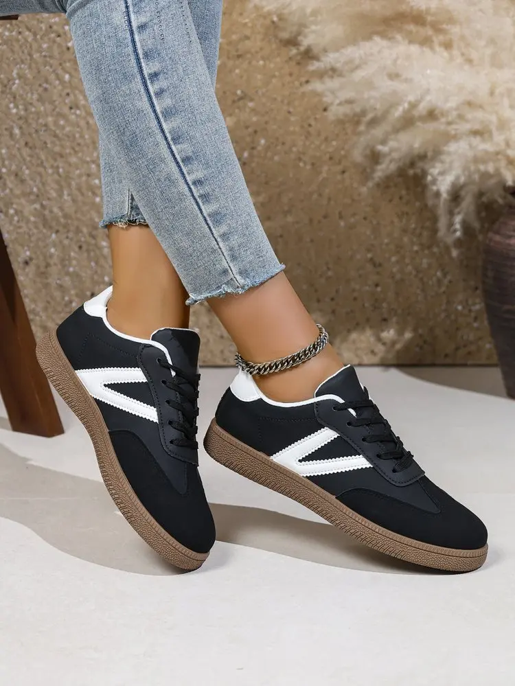 Shoes Woman 2026 Trend Casual Sneakers Comfortable Lace Up Flats Tennis Shoe Breathable Walking Jogging Shoes