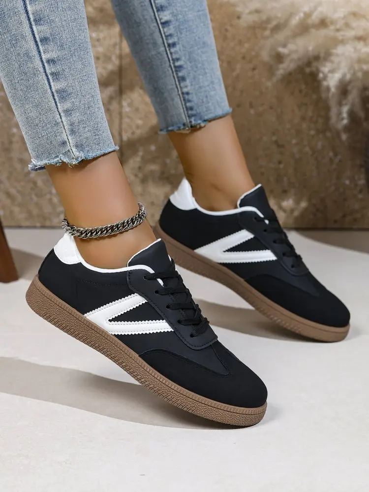 Shoes Woman 2026 Trend Casual Sneakers Comfortable Lace Up Flats Tennis Shoe Breathable Walking Jogging Shoes