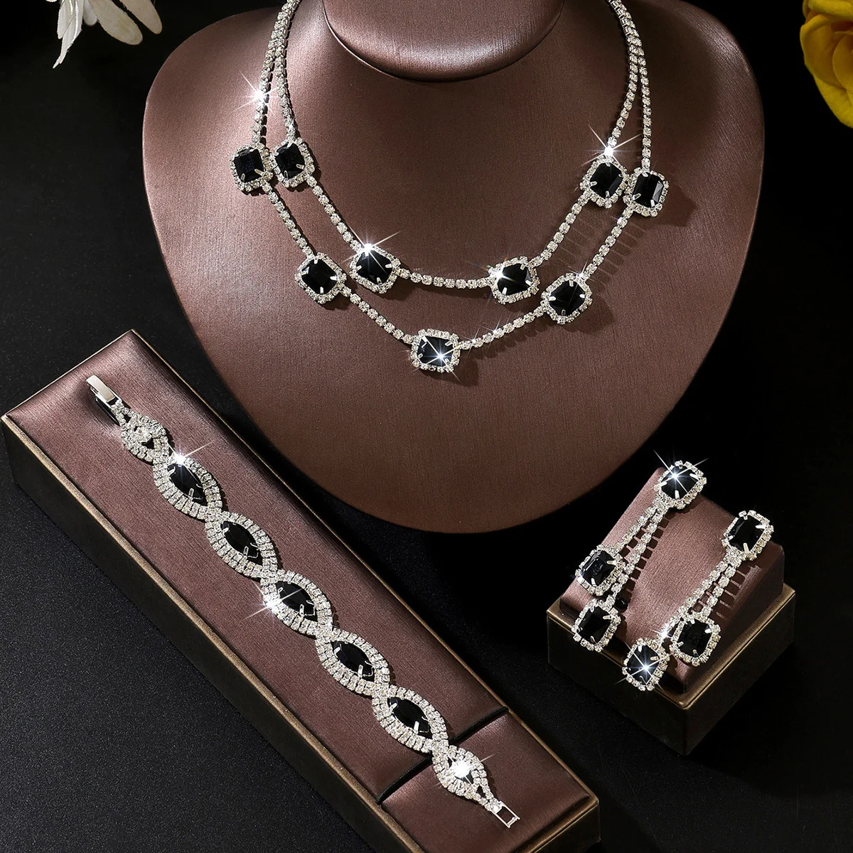 Emerald-set diamond crystal square tassel earrings and necklace - Luxury wedding three-piece set