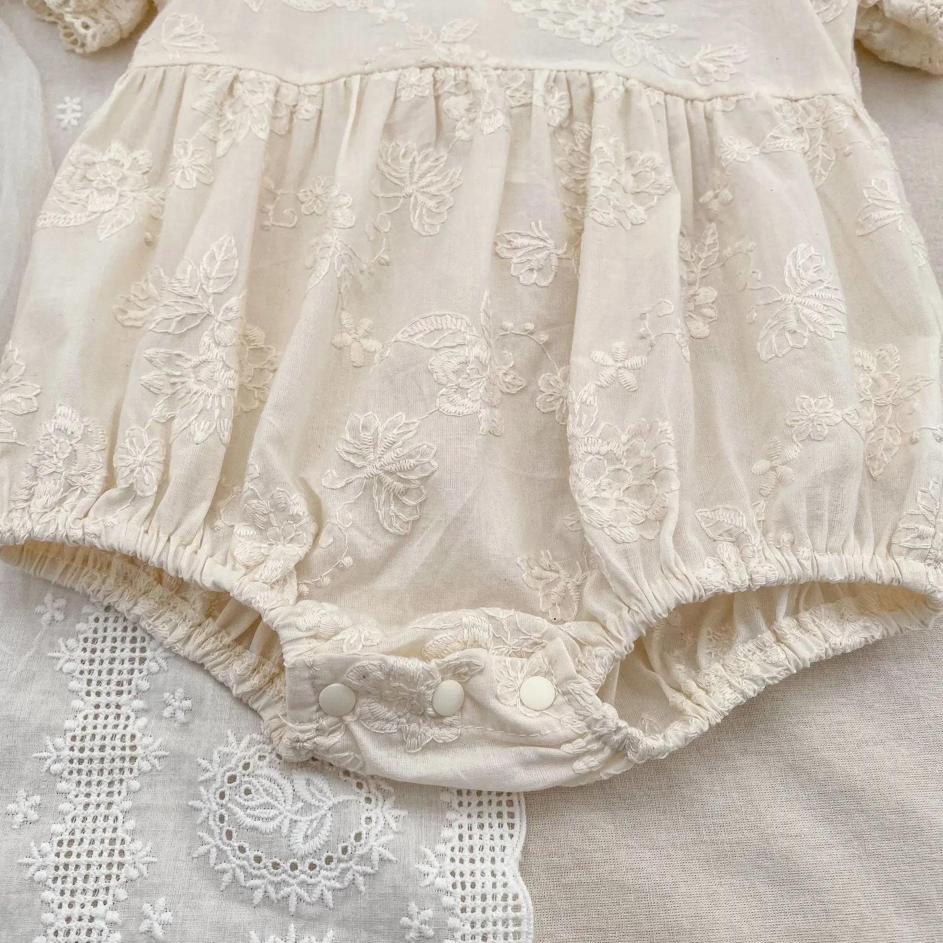 2026 New Summer Newborn Baby Romper Short Sleeved Cotton Embroidered Korean Style Children Sweet Romper Thin Outdoor Clothes
