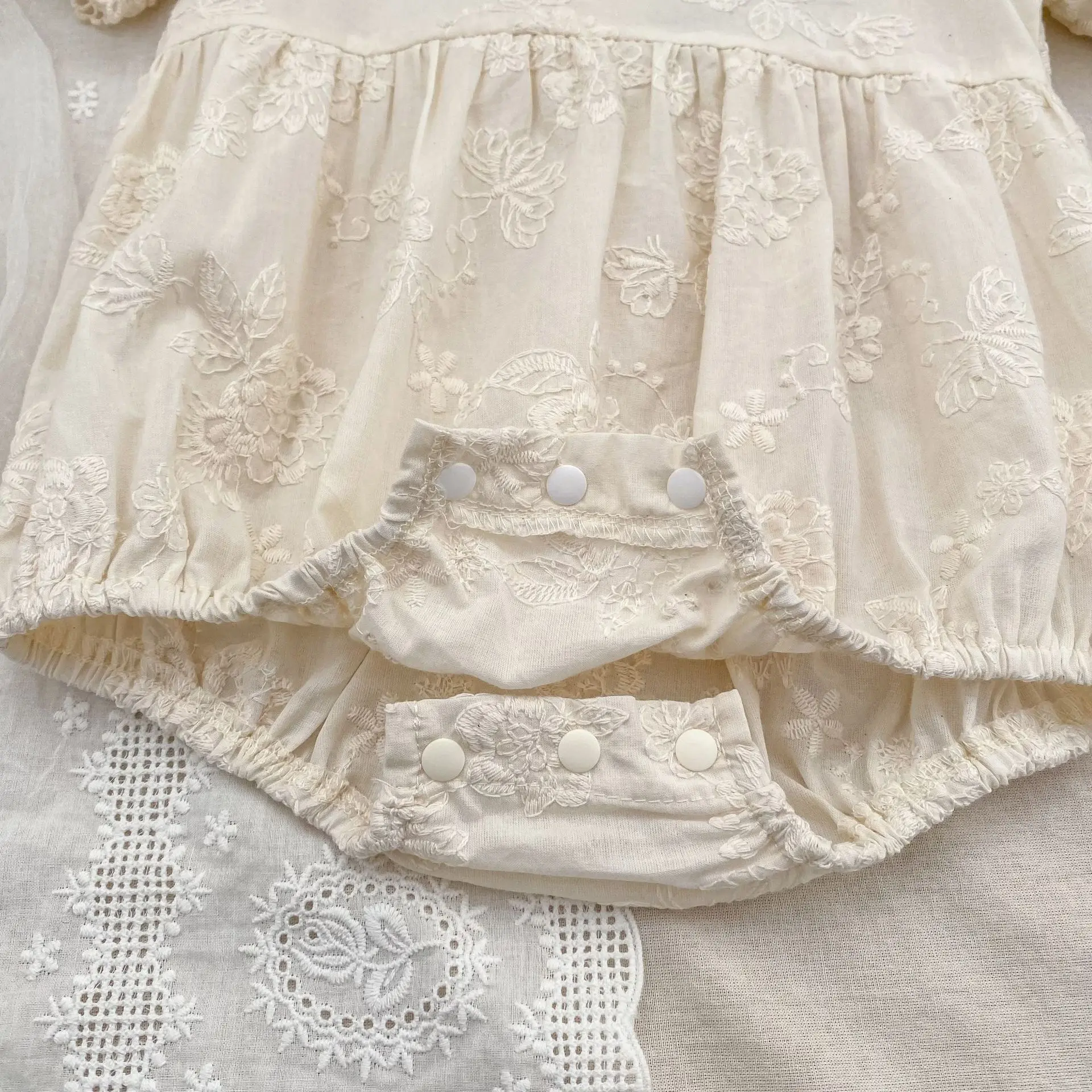 2026 New Summer Newborn Baby Romper Short Sleeved Cotton Embroidered Korean Style Children Sweet Romper Thin Outdoor Clothes