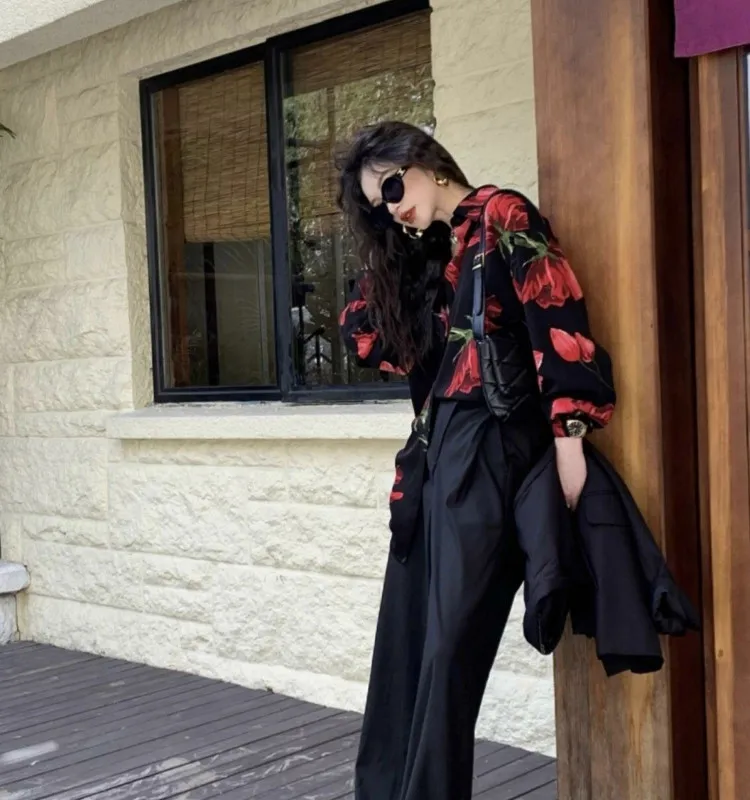 Summer Fashion New Women's Elegant Design Printed Shirt Retro Street Style Single Breasted Long Sleeved Satin Shirt