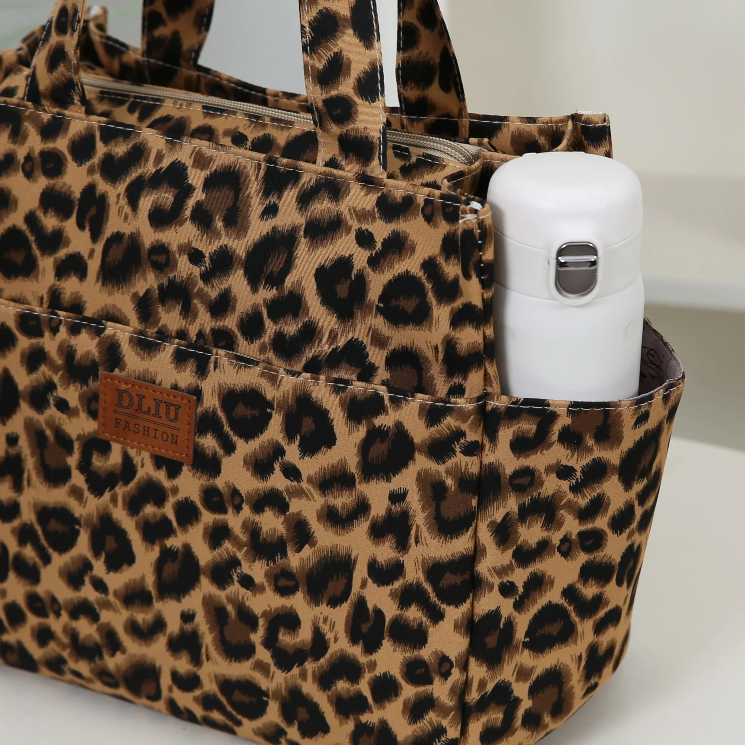 New Large-Capacity Lunch Bag, Thickened Fabric Lining with Aluminum Foil, Leopard Print, Handbag, Lunch Box Storage Bag
