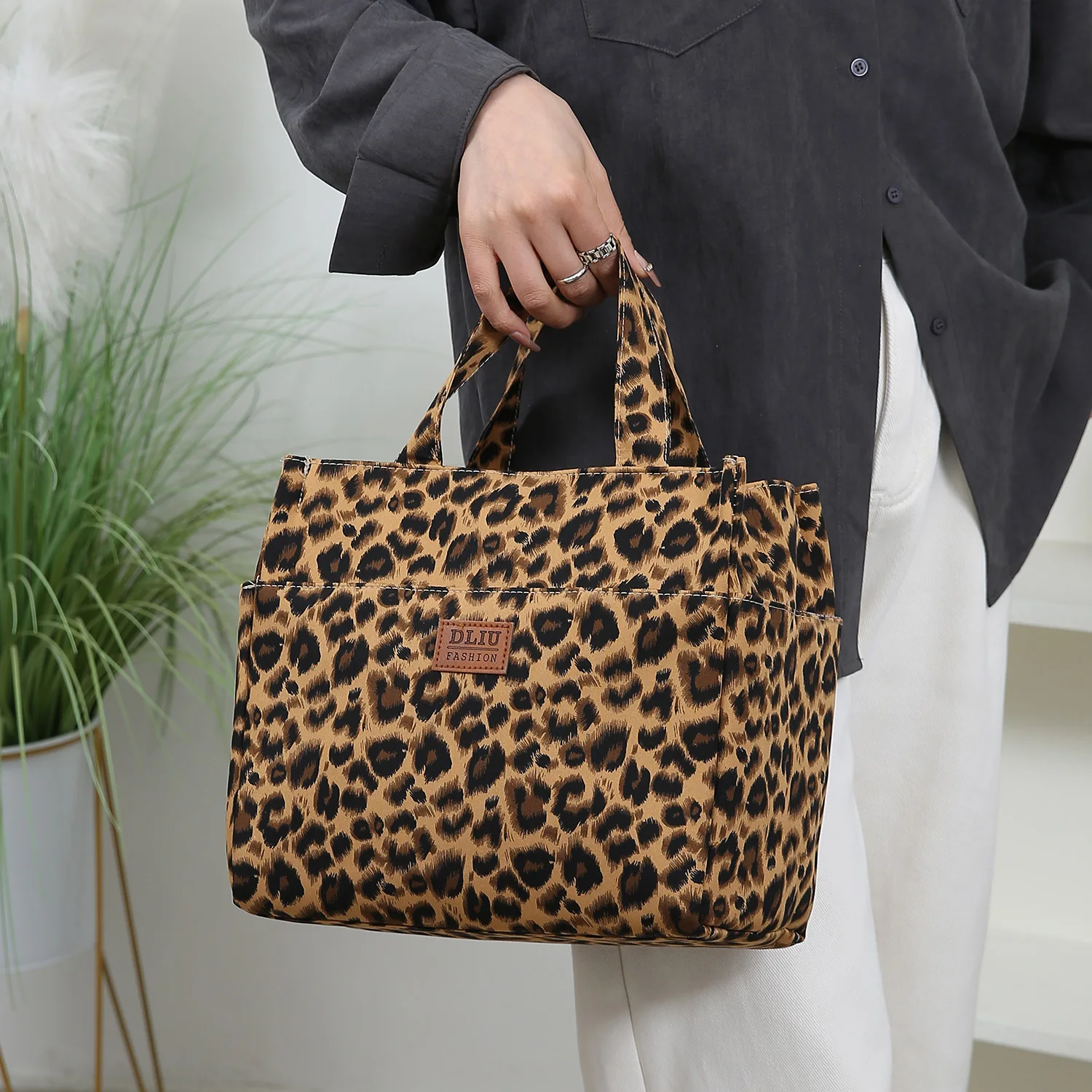 New Large-Capacity Lunch Bag, Thickened Fabric Lining with Aluminum Foil, Leopard Print, Handbag, Lunch Box Storage Bag