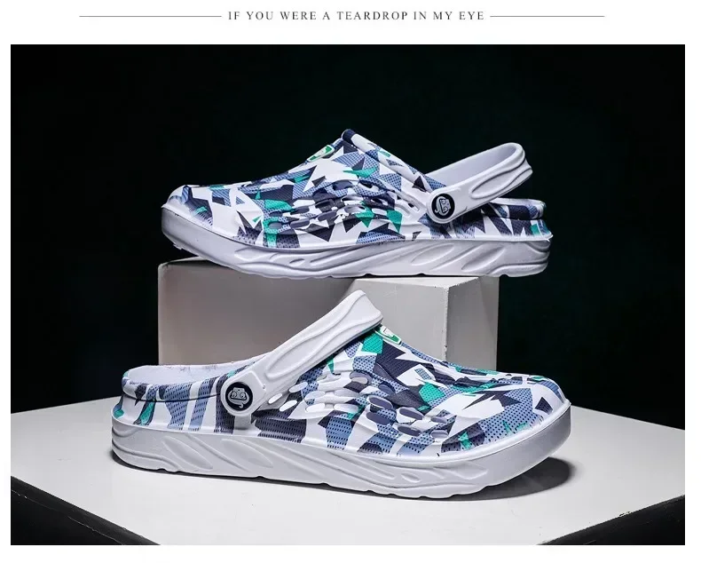 2026 New Fashion Sandals Men Clog Sandals Comfortable Breathable Beach Sandals Men Women Clogs Slippers Soft Bottom Men Shoes