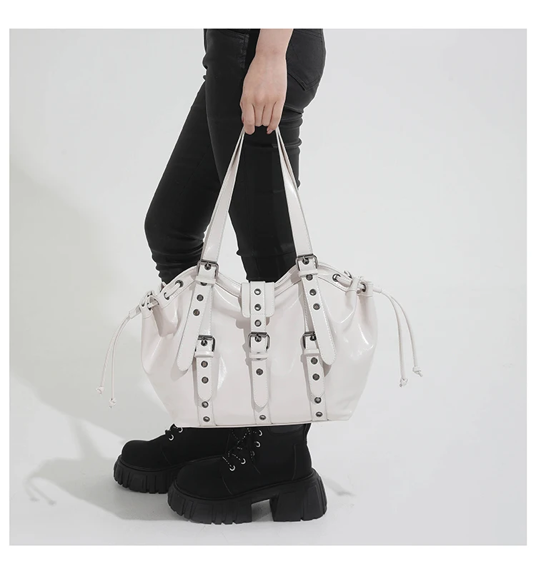 2026 New PU Hobo Tote for Women Y2K Gothic Rivet Adjustable Strap Shoulder Bag Large Capacity Drawstring Handbag for Daily Use