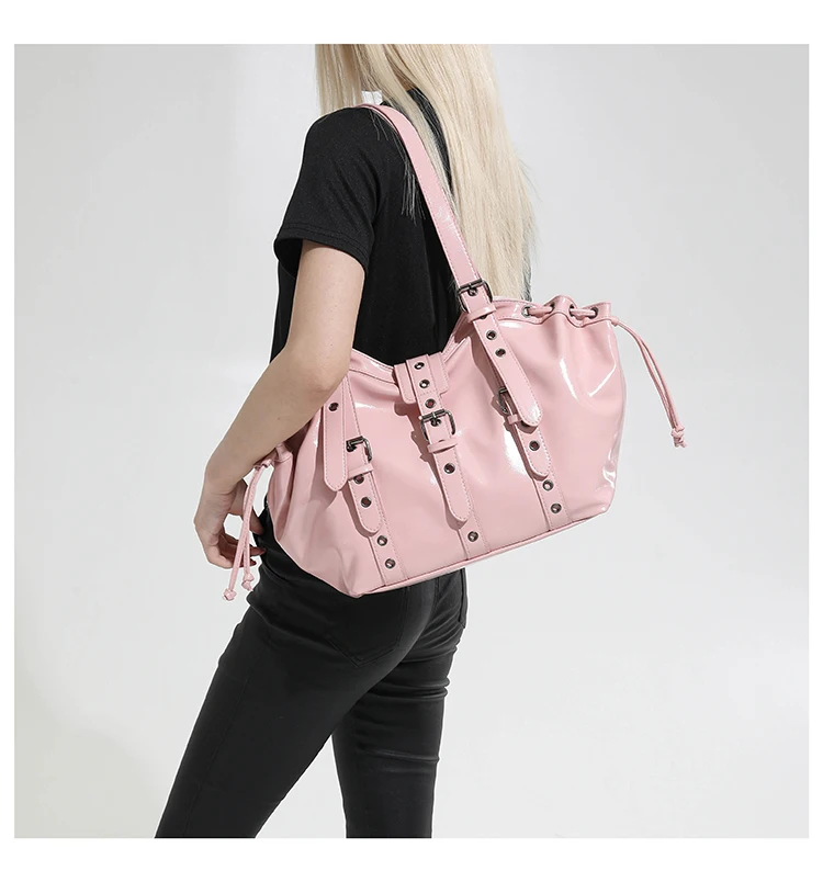 2026 New PU Hobo Tote for Women Y2K Gothic Rivet Adjustable Strap Shoulder Bag Large Capacity Drawstring Handbag for Daily Use