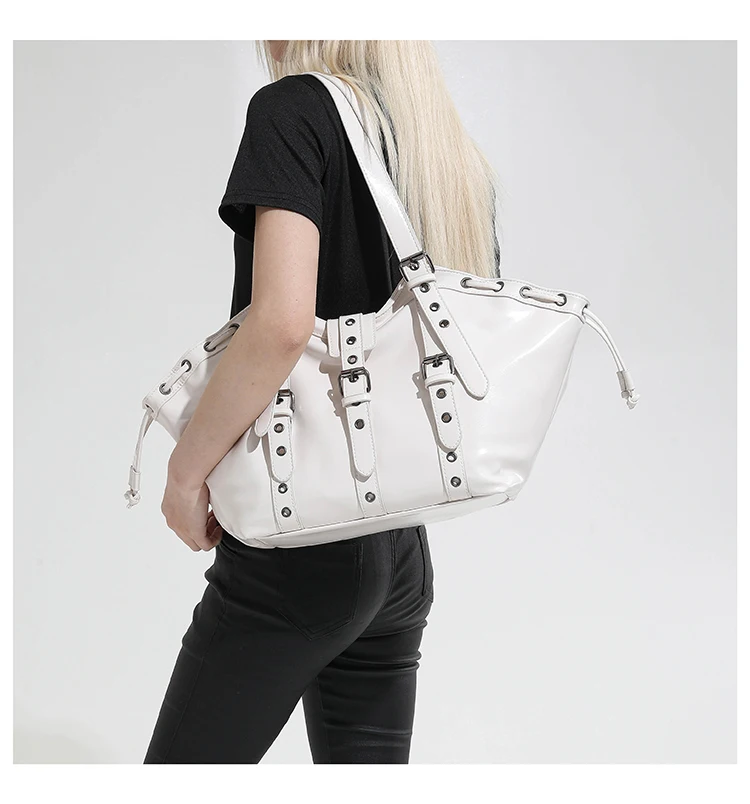 2026 New PU Hobo Tote for Women Y2K Gothic Rivet Adjustable Strap Shoulder Bag Large Capacity Drawstring Handbag for Daily Use