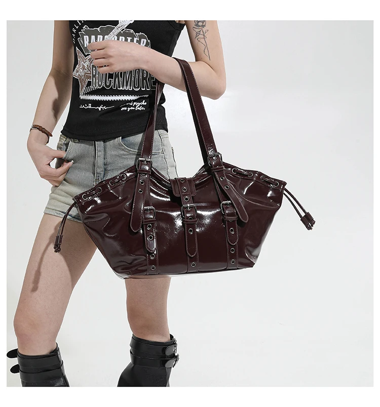 2026 New PU Hobo Tote for Women Y2K Gothic Rivet Adjustable Strap Shoulder Bag Large Capacity Drawstring Handbag for Daily Use