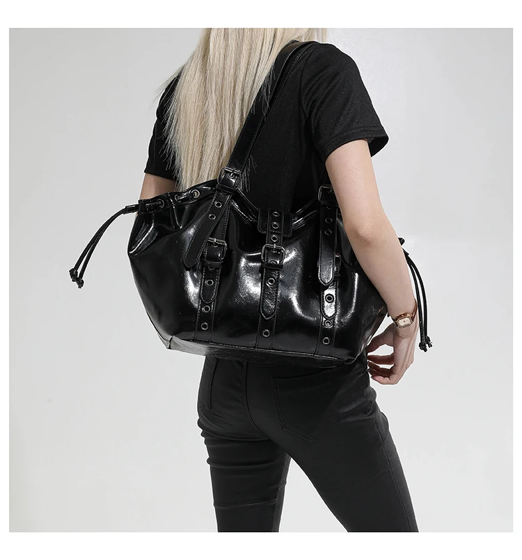 2026 New PU Hobo Tote for Women Y2K Gothic Rivet Adjustable Strap Shoulder Bag Large Capacity Drawstring Handbag for Daily Use