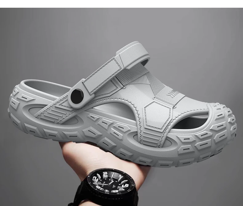 Clog Shoes Suitable for Outdoor Wear in Summer, Non Slip, Breathable, and Odor Proof Sandals for Both Men and Women