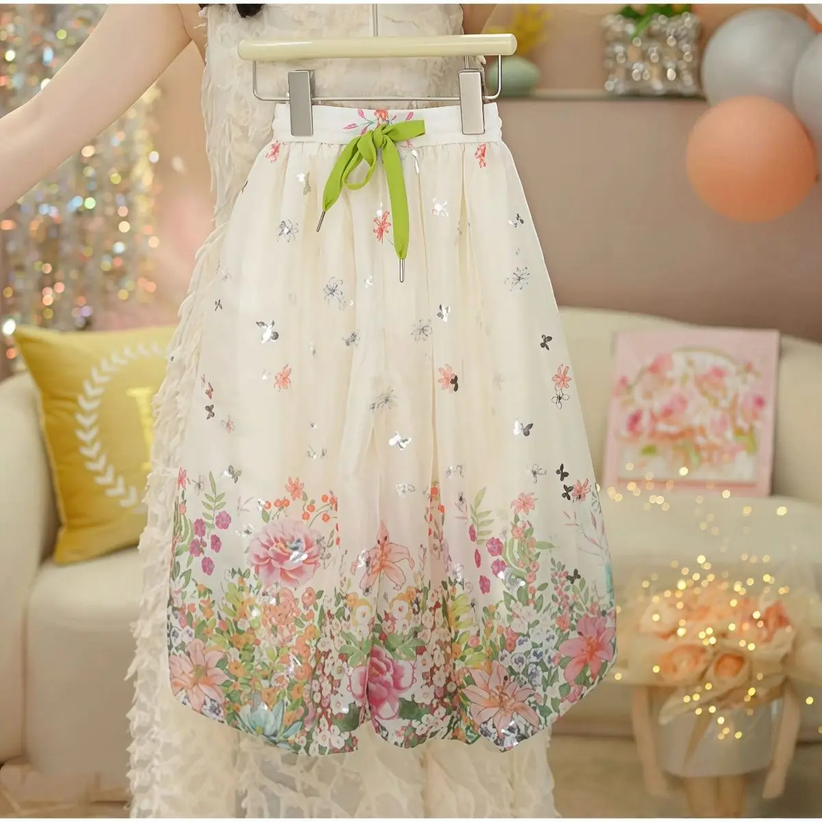 Girls Lace Short Sleeved Floral Lantern Pants Set Summer 2026 New Sweet Flying Sleeve T-shirt Pants Two Piece Set