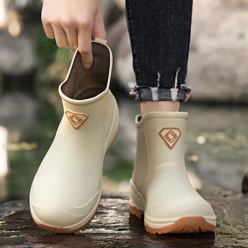 Men's Rain Boots Outdoor Wear-Resistant Mountaineering Fishing Non-Slip Short-Tube Waterproof Water Shoes Rain Boots