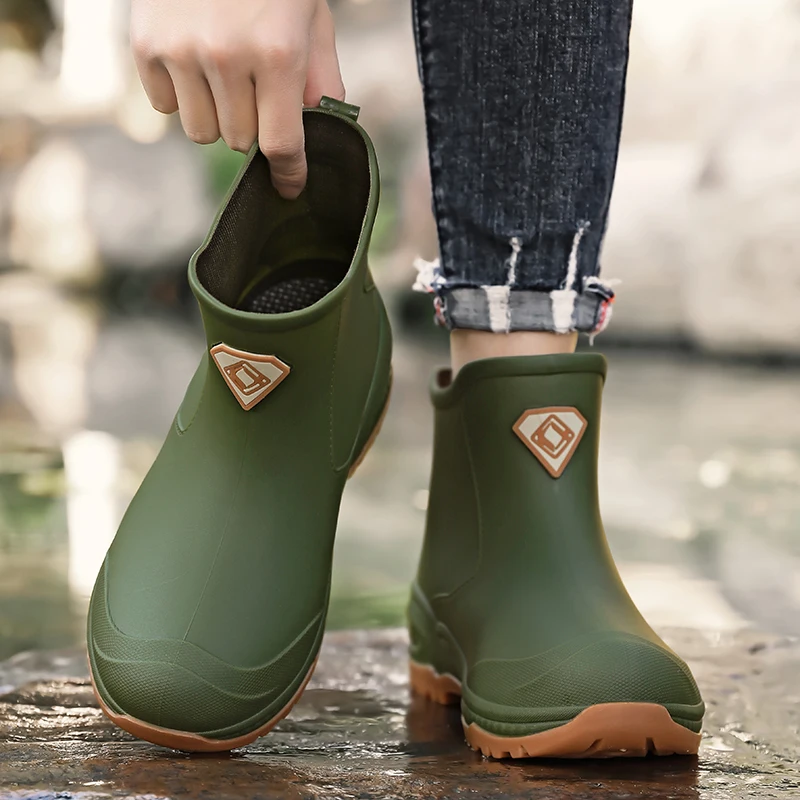 Men's Rain Boots Outdoor Wear-Resistant Mountaineering Fishing Non-Slip Short-Tube Waterproof Water Shoes Rain Boots