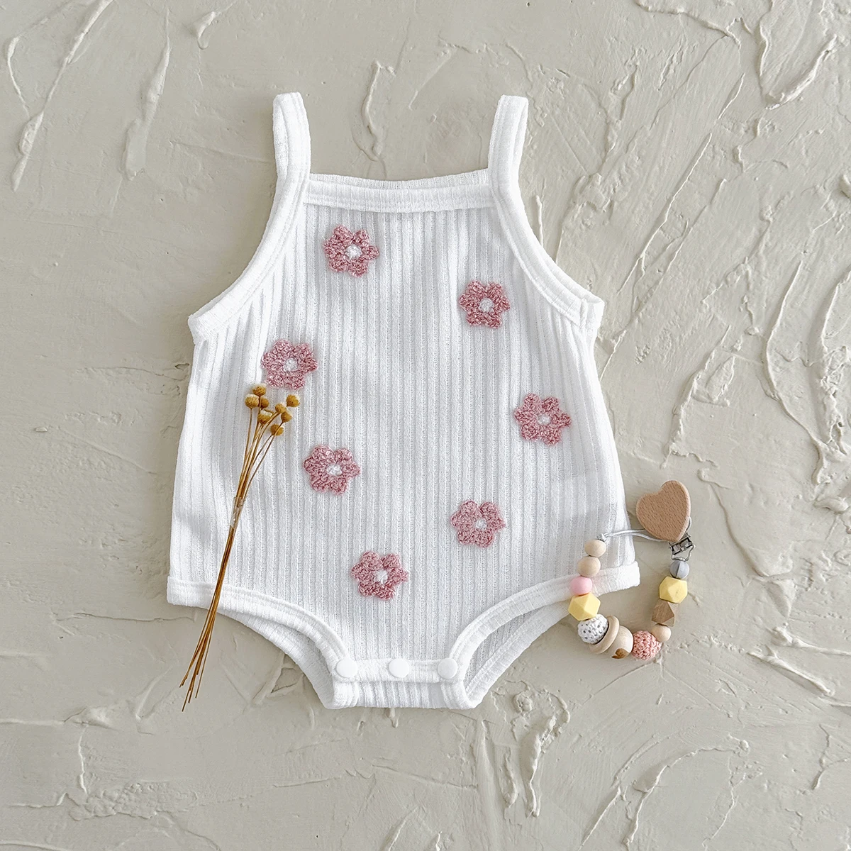 Summer Baby Jumpsuit Pink Flowers Breathable Comfortable Suspender Casual Beach Clothing Suitable for 0-3 Years Old