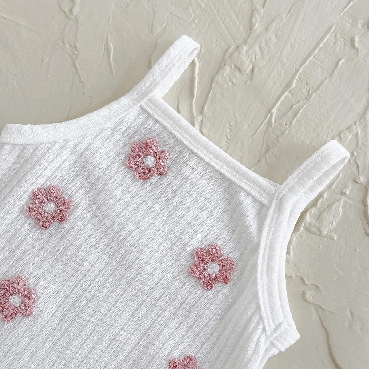 Summer Baby Jumpsuit Pink Flowers Breathable Comfortable Suspender Casual Beach Clothing Suitable for 0-3 Years Old