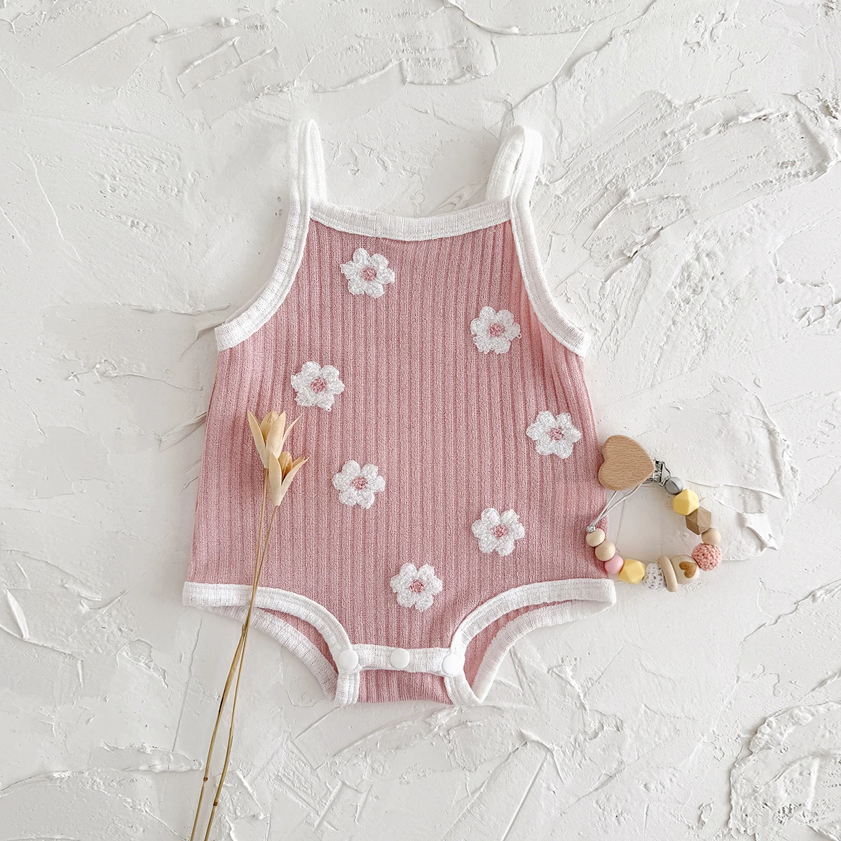 Summer Baby Jumpsuit Pink Flowers Breathable Comfortable Suspender Casual Beach Clothing Suitable for 0-3 Years Old