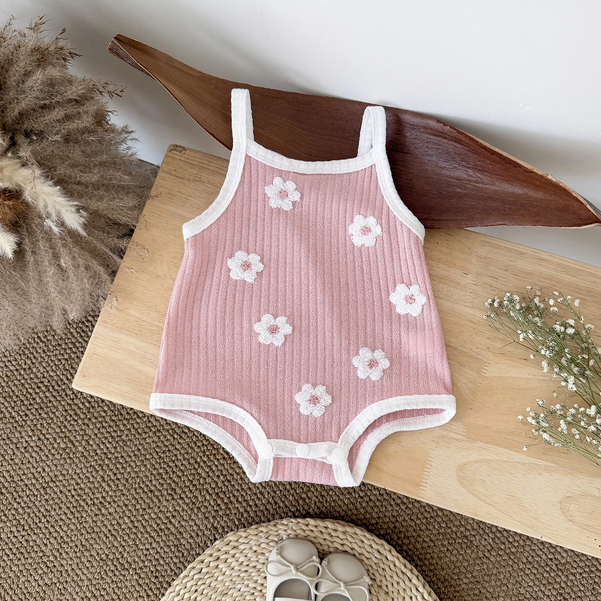 Summer Baby Jumpsuit Pink Flowers Breathable Comfortable Suspender Casual Beach Clothing Suitable for 0-3 Years Old