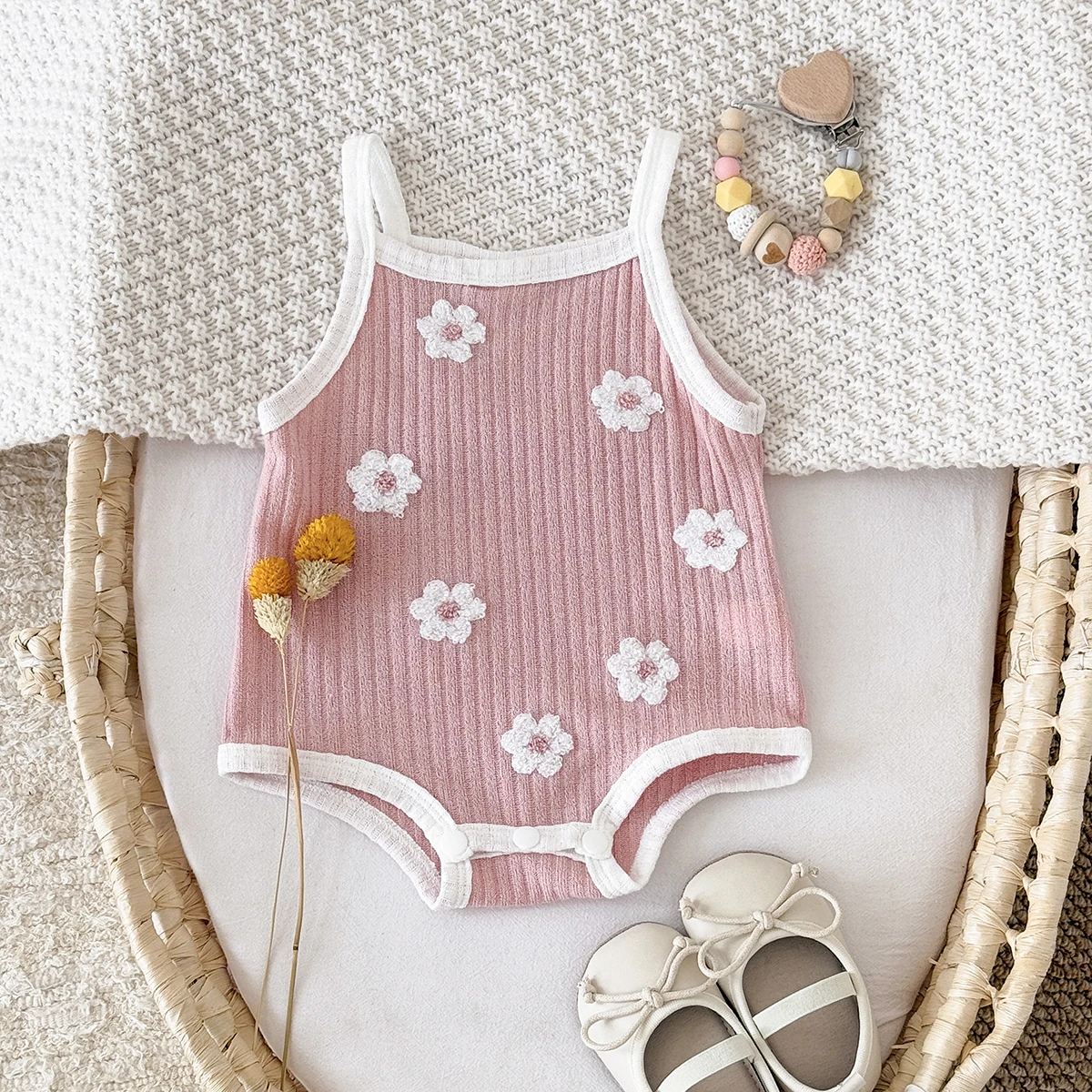 Summer Baby Jumpsuit Pink Flowers Breathable Comfortable Suspender Casual Beach Clothing Suitable for 0-3 Years Old