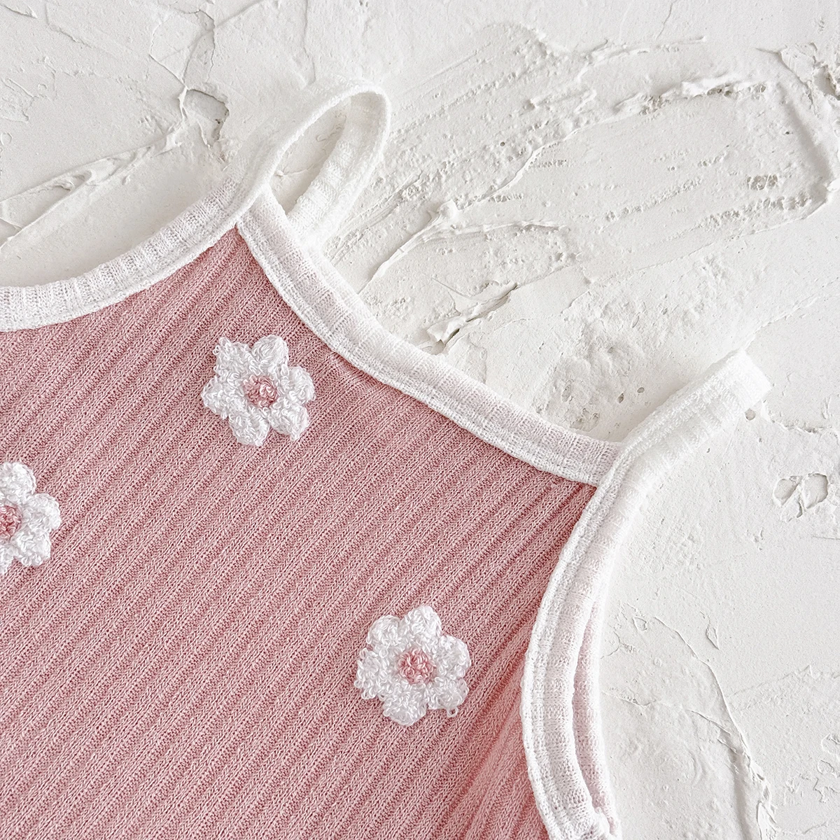 Summer Baby Jumpsuit Pink Flowers Breathable Comfortable Suspender Casual Beach Clothing Suitable for 0-3 Years Old