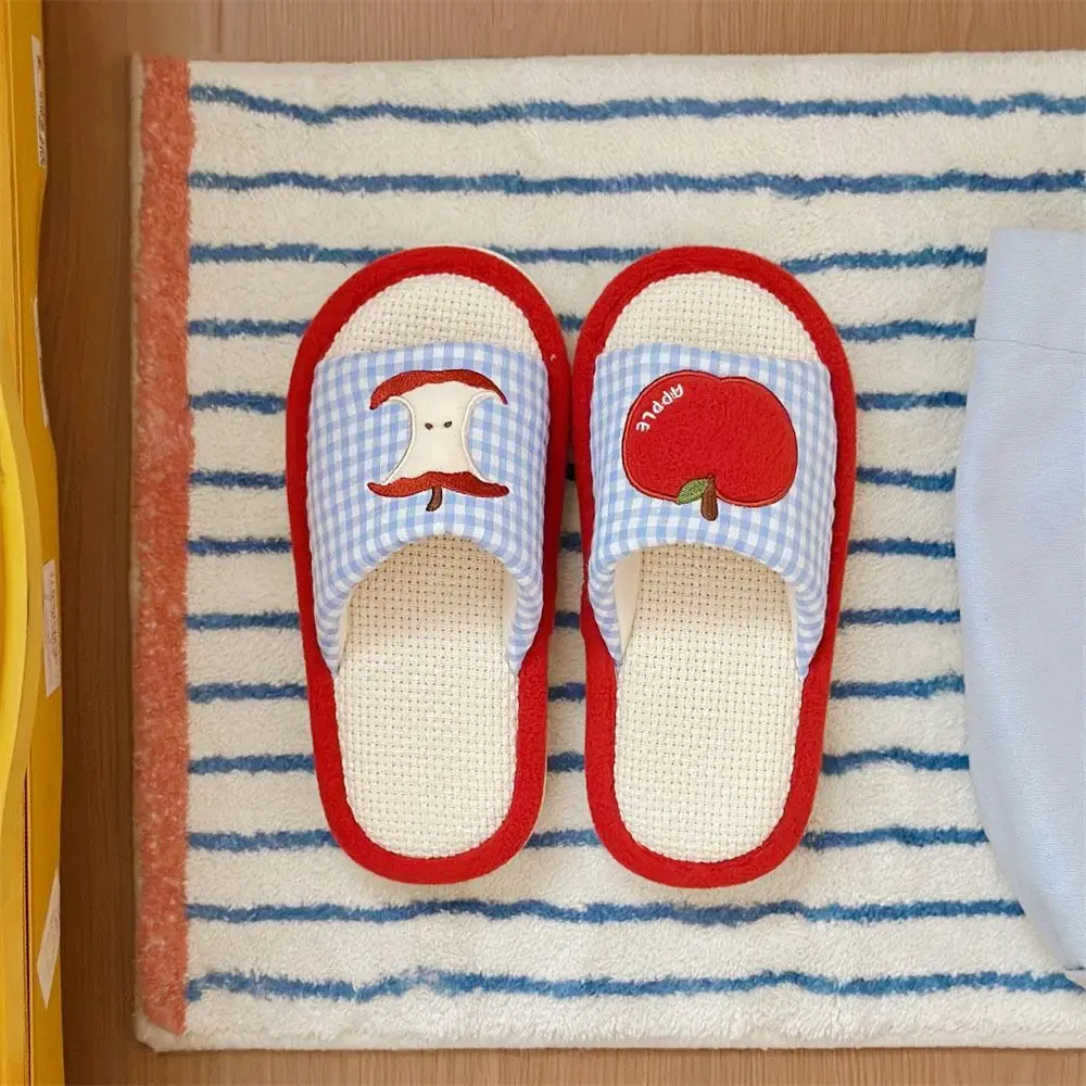 Comfortable Strawberry House Linen Slippers Anti-slip Grid Stripe Indoor Slippers Flax Soft Sole Sweet Slippers Women Bedroom