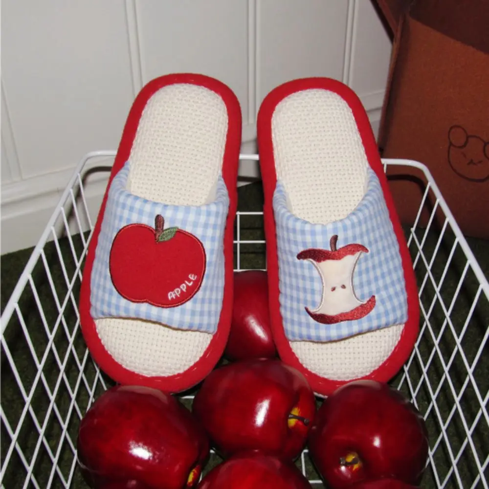 Comfortable Strawberry House Linen Slippers Anti-slip Grid Stripe Indoor Slippers Flax Soft Sole Sweet Slippers Women Bedroom