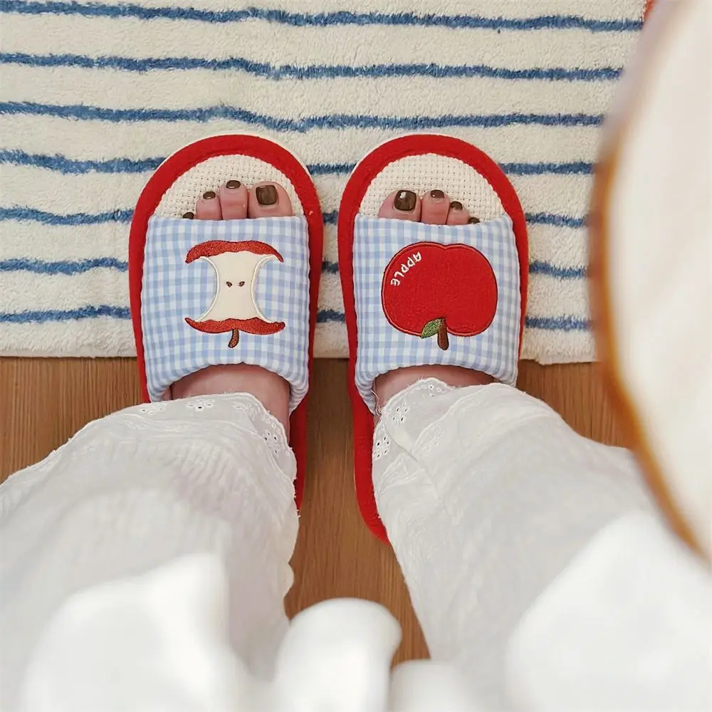 Comfortable Strawberry House Linen Slippers Anti-slip Grid Stripe Indoor Slippers Flax Soft Sole Sweet Slippers Women Bedroom