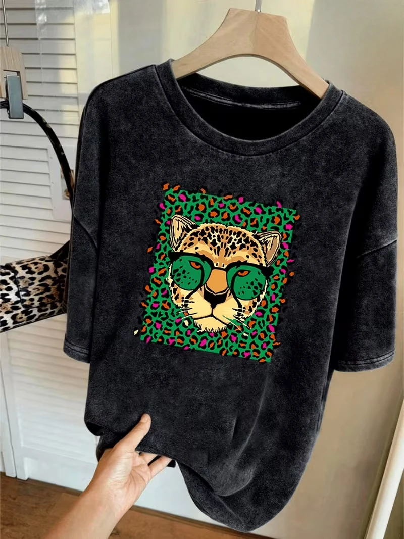 Leopard Head Graphic T-Shirt, Women's Vintage Washed Crew Neck Loose Casual Short Sleeve Street Style Summer Daily Casual Top