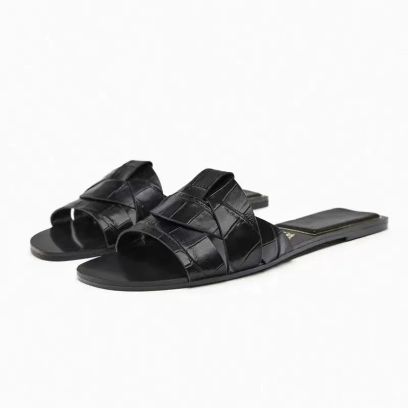 Designer Woman Flat Slippers 2026 New Woven with Comfortable Women's Shoes Casual Bottom Slippers Summer Women Sandals