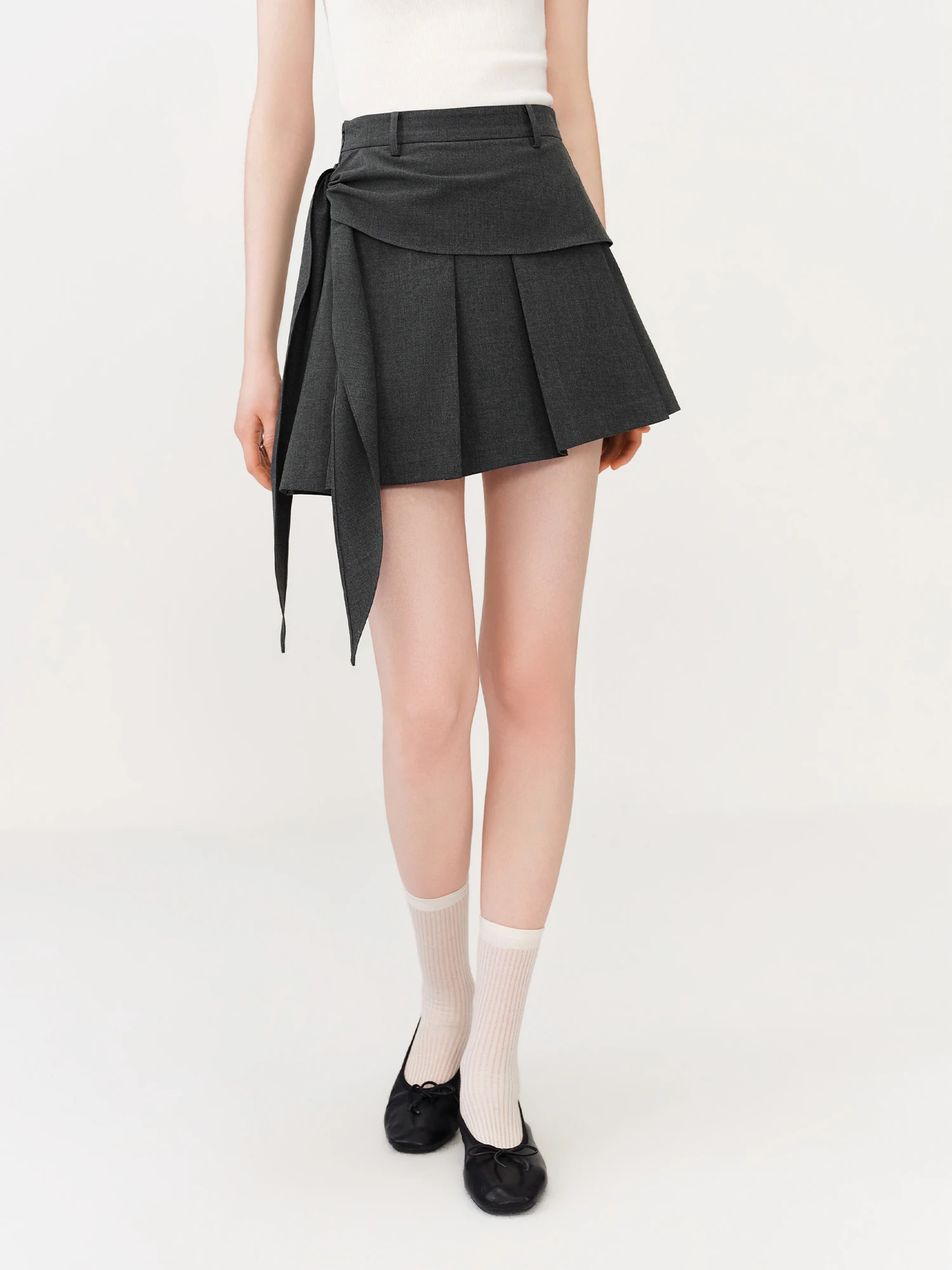 FSLE Low-waisted Preppy Style Pleated Skirt New Summer 2026 Style A-line Tie-up Design Gray Classic College Age-reducing