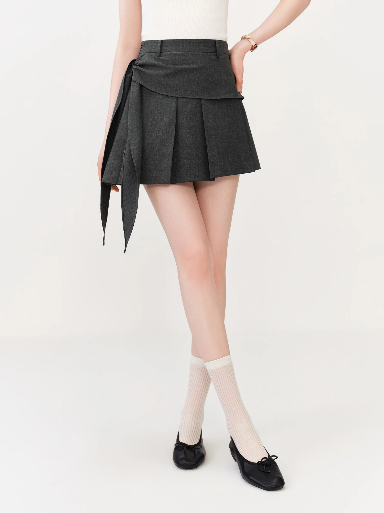 FSLE Low-waisted Preppy Style Pleated Skirt New Summer 2026 Style A-line Tie-up Design Gray Classic College Age-reducing