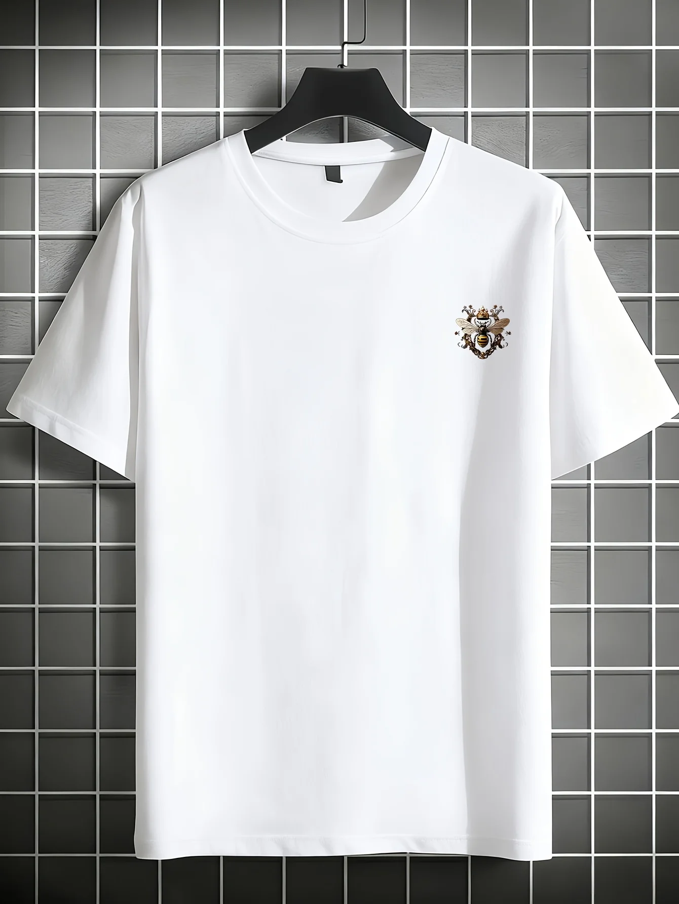 Ornate Royal Bee Print on Premium Soft 100% Cotton Mens T Shirt Perfect for Summer Outings and Casual Events