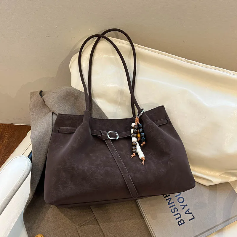 Vintage Brown Leather Tote Bag with Beaded Bag Charm Buckle Detail Large Capacity Shoulder Purse for Work Commuter Daily Use