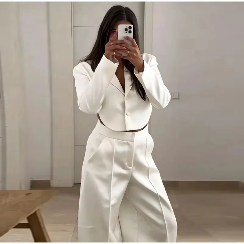 Women's Jacket 2026 Summer New White Long-Sleeve Satin Texture Sexy Backless Short Blazer Personalized Fashion Hot Sale
