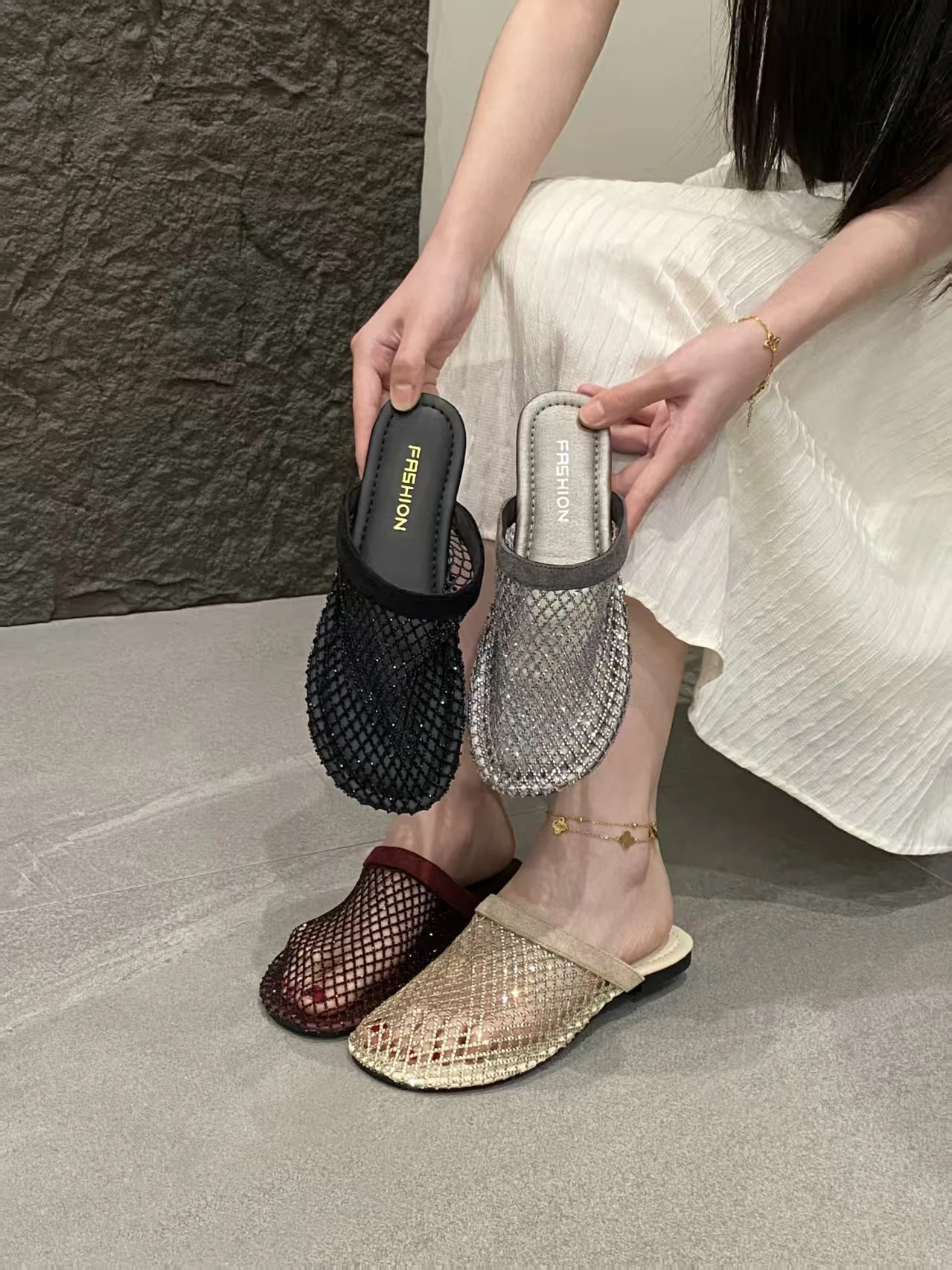 2026 Fashion New Summer Round Toe Mesh Sexy Comfortable Non-slip Casual Slippers Lightweight Plus Size Flat Slippers for Women