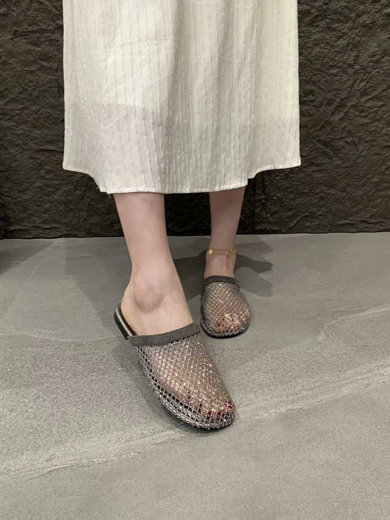 2026 Fashion New Summer Round Toe Mesh Sexy Comfortable Non-slip Casual Slippers Lightweight Plus Size Flat Slippers for Women