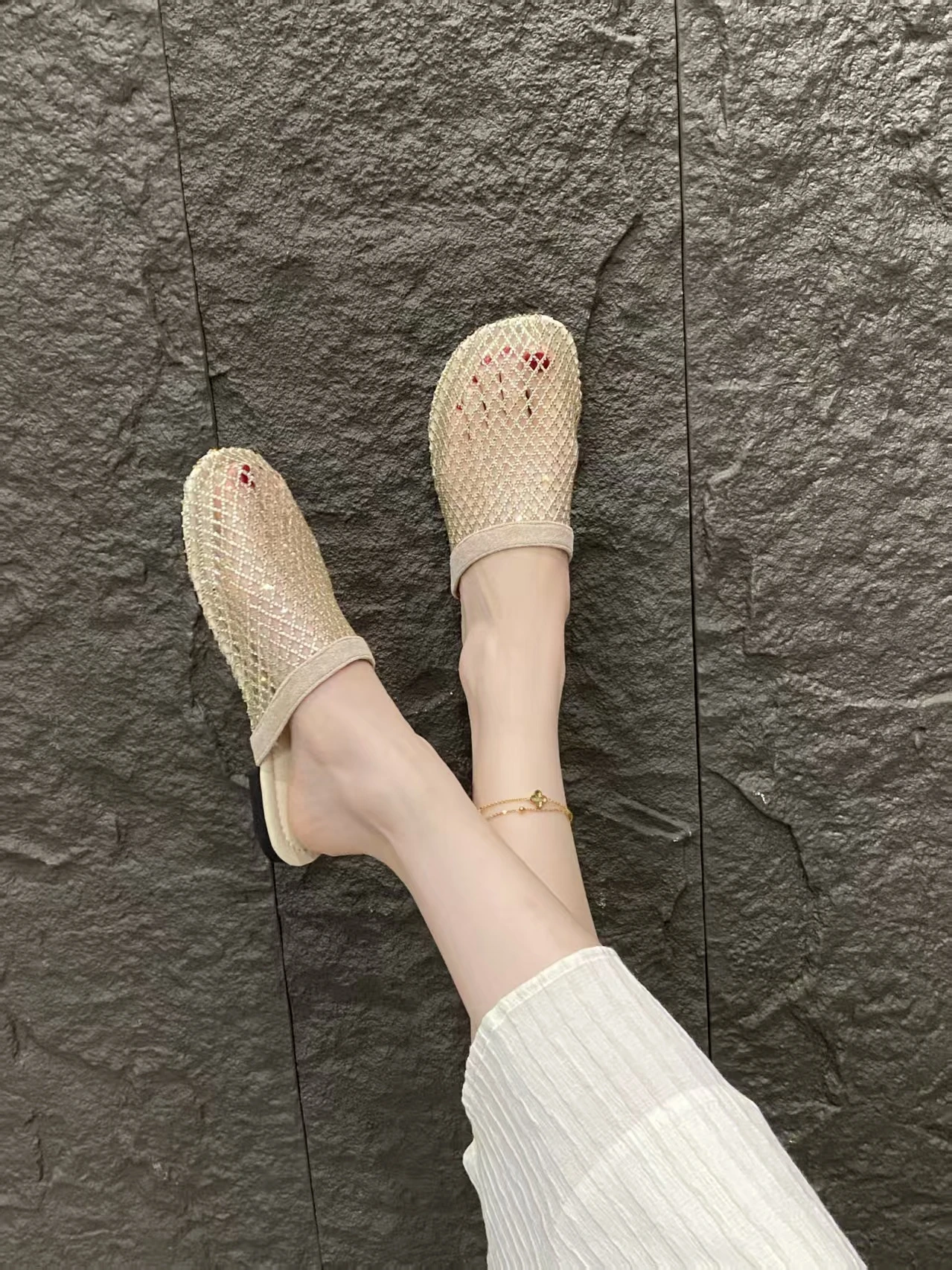 2026 Fashion New Summer Round Toe Mesh Sexy Comfortable Non-slip Casual Slippers Lightweight Plus Size Flat Slippers for Women
