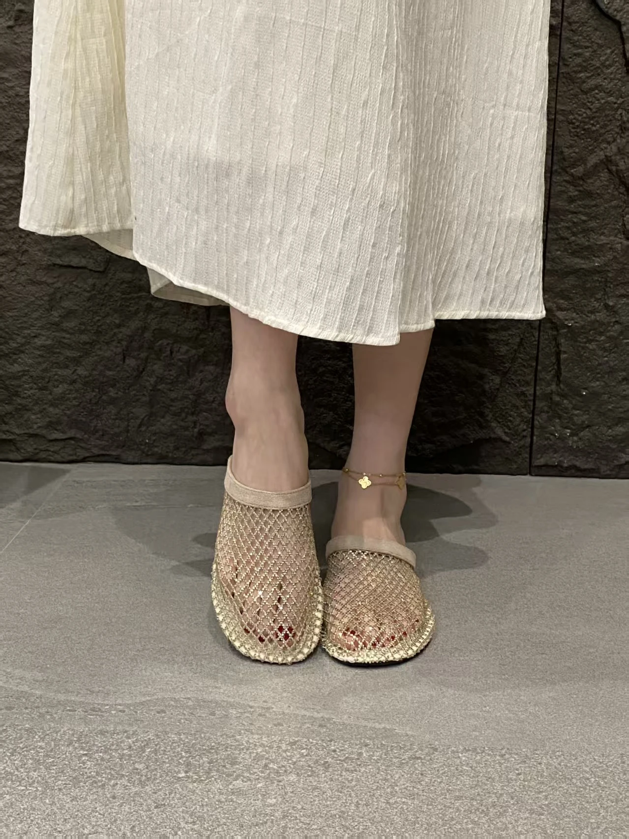 2026 Fashion New Summer Round Toe Mesh Sexy Comfortable Non-slip Casual Slippers Lightweight Plus Size Flat Slippers for Women