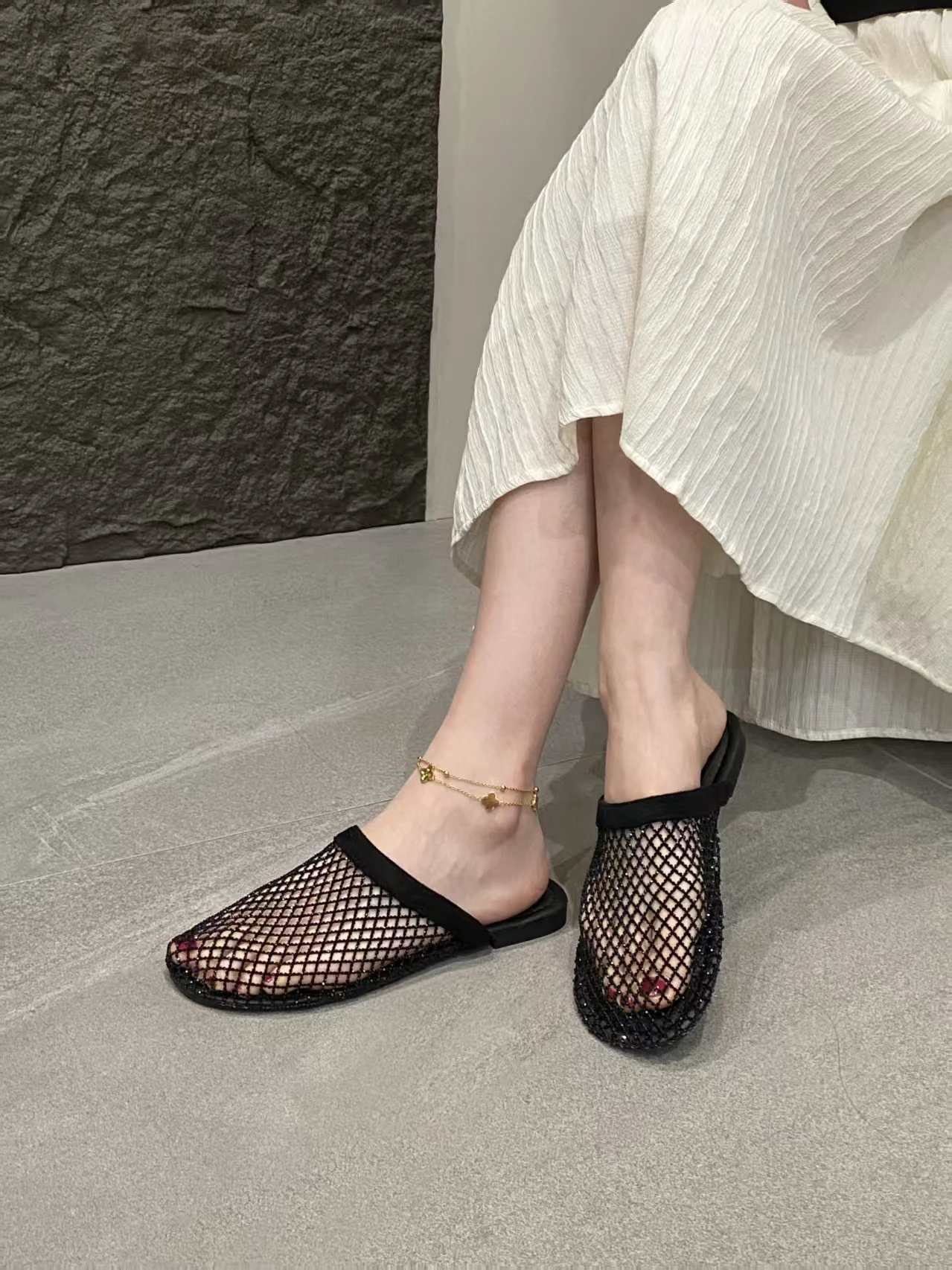 2026 Fashion New Summer Round Toe Mesh Sexy Comfortable Non-slip Casual Slippers Lightweight Plus Size Flat Slippers for Women