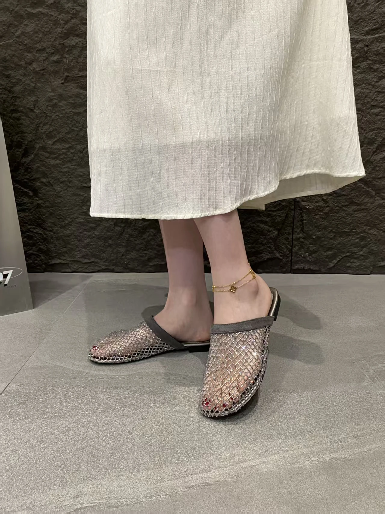 2026 Fashion New Summer Round Toe Mesh Sexy Comfortable Non-slip Casual Slippers Lightweight Plus Size Flat Slippers for Women
