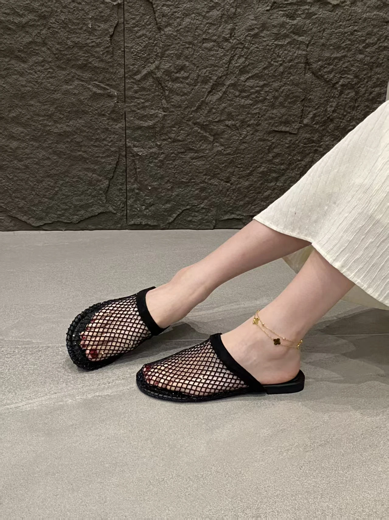 2026 Fashion New Summer Round Toe Mesh Sexy Comfortable Non-slip Casual Slippers Lightweight Plus Size Flat Slippers for Women