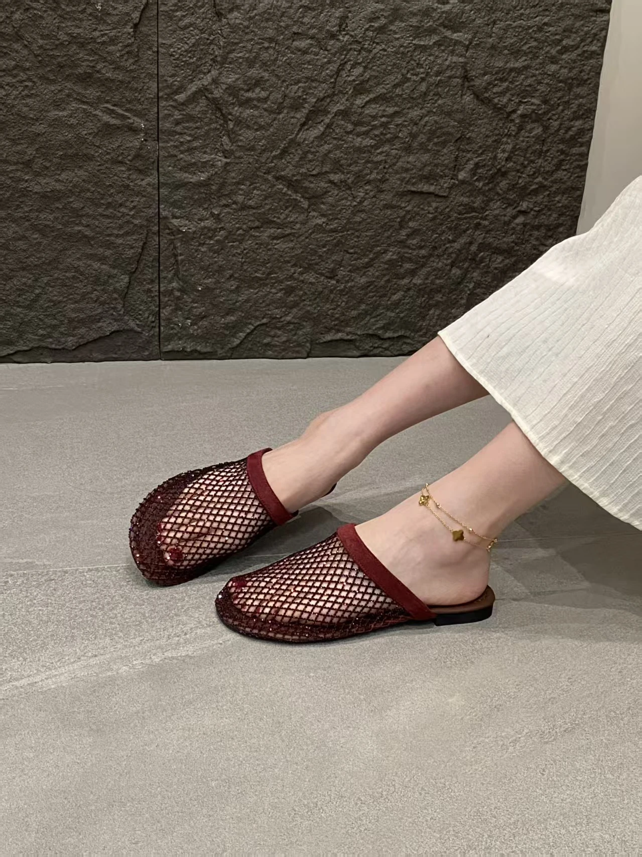 2026 Fashion New Summer Round Toe Mesh Sexy Comfortable Non-slip Casual Slippers Lightweight Plus Size Flat Slippers for Women