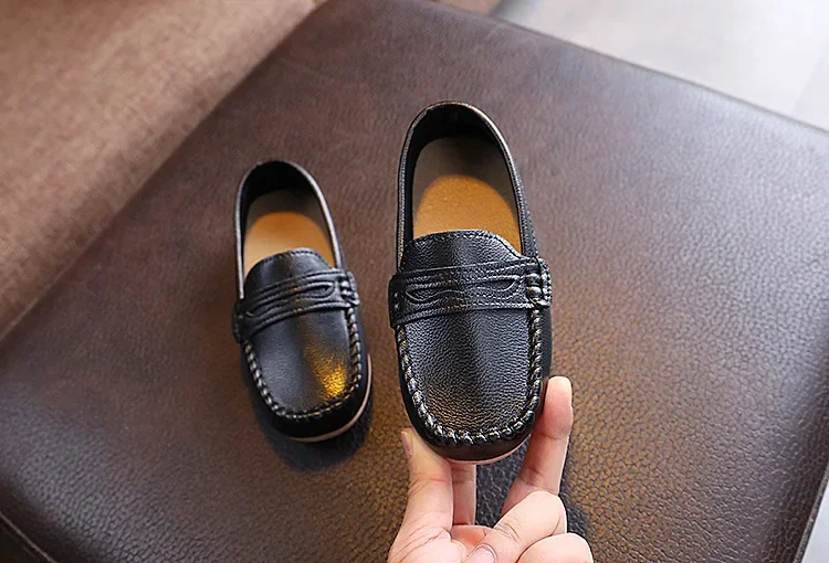 2025 Boys' Slip-On Oxford Loafers Spring Autumn Soft PU Leather Toddler Shoes Black White School Uniform Shoes for Kids