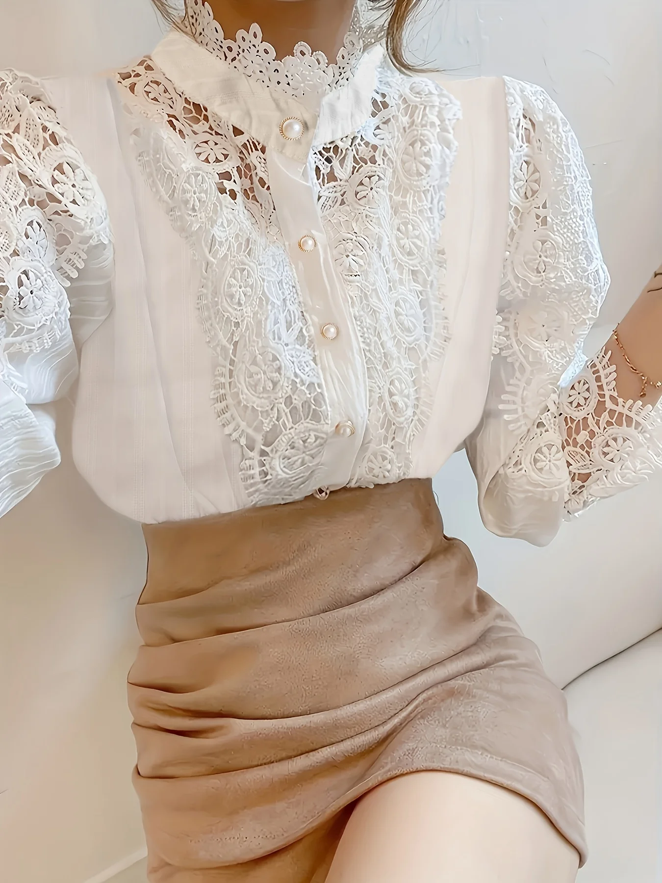 Plus Size Spring Women's Elegant Lantern Sleeve Solid Color Pleated Shirt