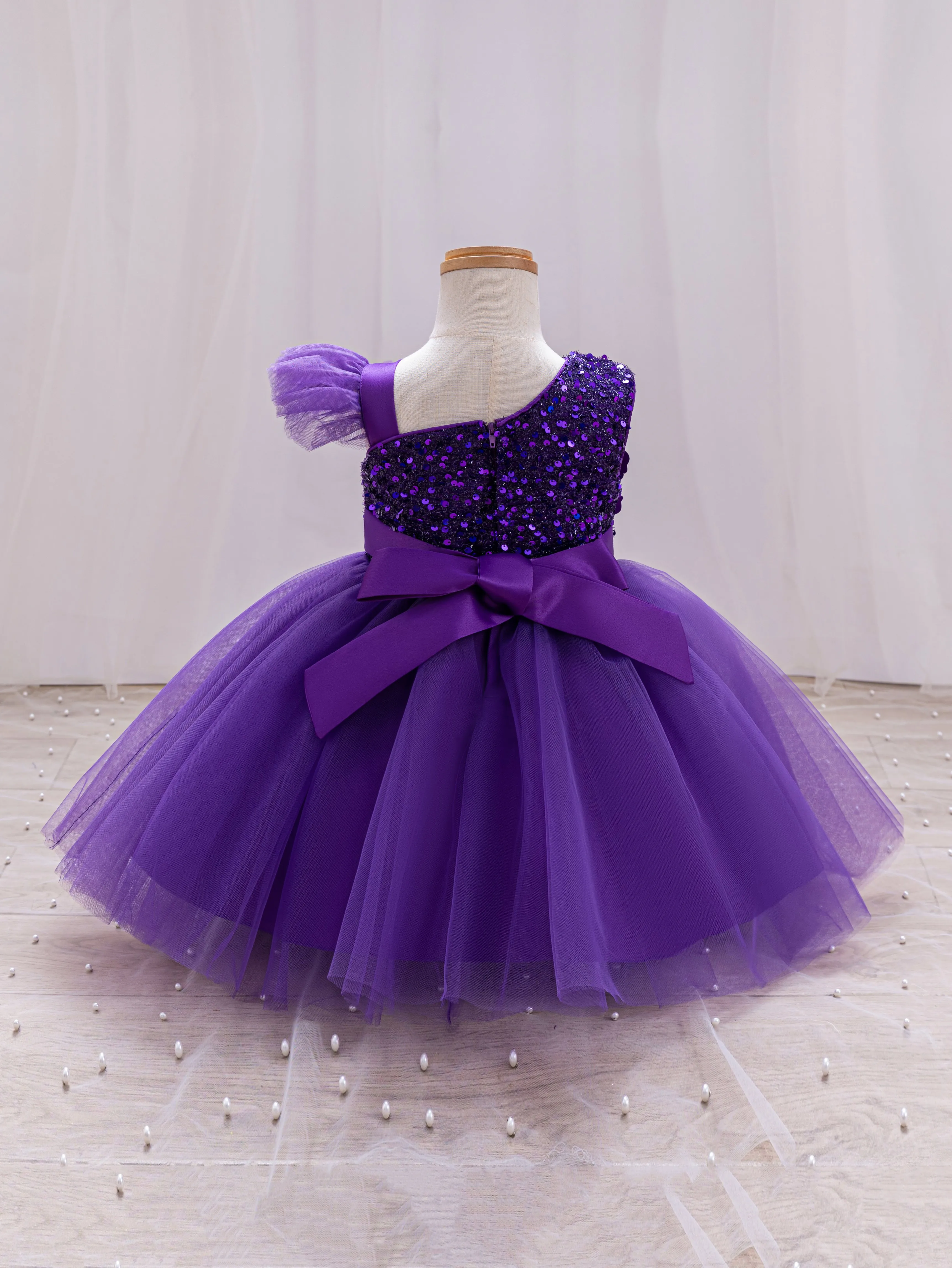 Elegant Girl Princess Dress Small Flying Sleeves Asymsymmetrical Straps Formal Occasion Girl Dress Sequin Wedding Dress Party Gi