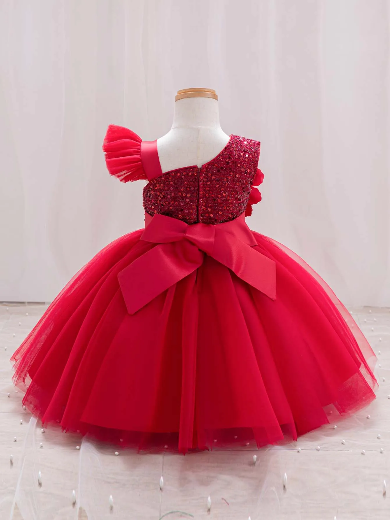 Elegant Girl Princess Dress Small Flying Sleeves Asymsymmetrical Straps Formal Occasion Girl Dress Sequin Wedding Dress Party Gi