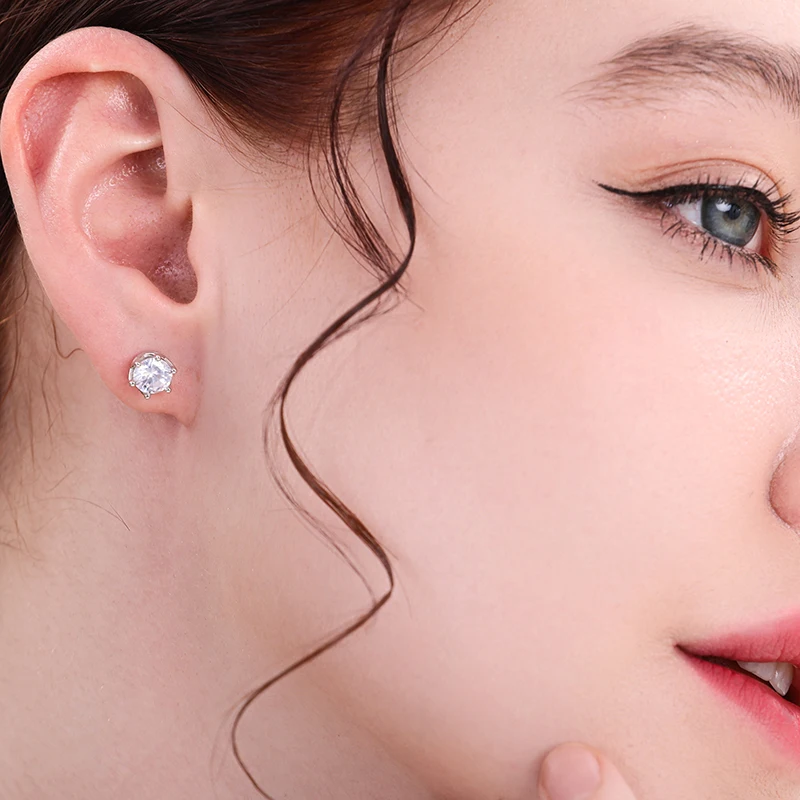 DOTEFFIL 0.5-1 Carat D Color Moissanite Stud Earrings For Women Top Quality 100% 925 Sterling Silver Sparkling Wedding Jewelry